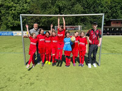 Foto des Albums: Grundschulmeisterschaften im Fußball der Mädchen