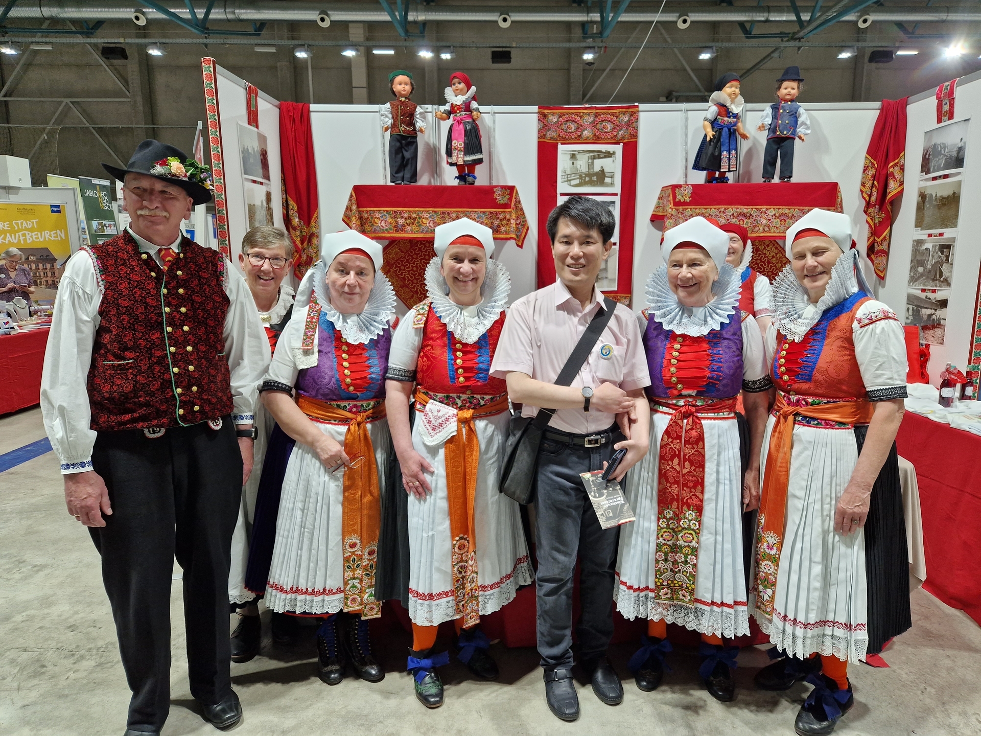 Bild: 18-Besuch aus Korea am Wischauer Stand
