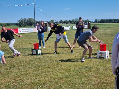 Foto des Albums: Beveringen beging sein 665-jähriges Bestehen