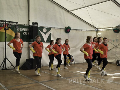 Foto des Albums: Beveringen beging sein 665-jähriges Bestehen