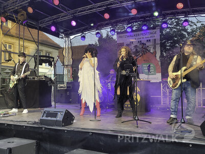 Foto des Albums: Samstagabend bei den Pritzwalker Festtagen