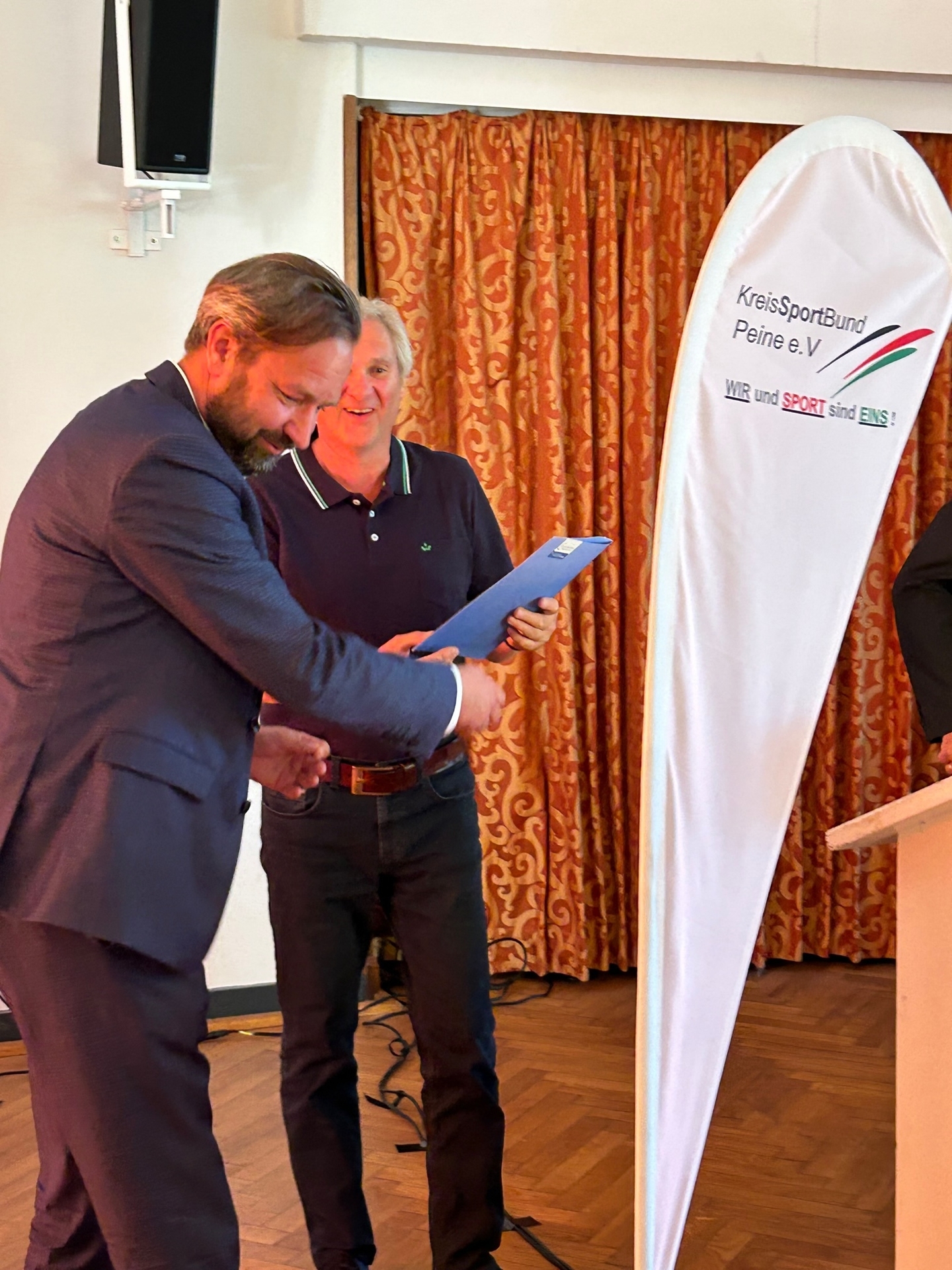 Bild: Bild-27-48 -KST-Ehrung