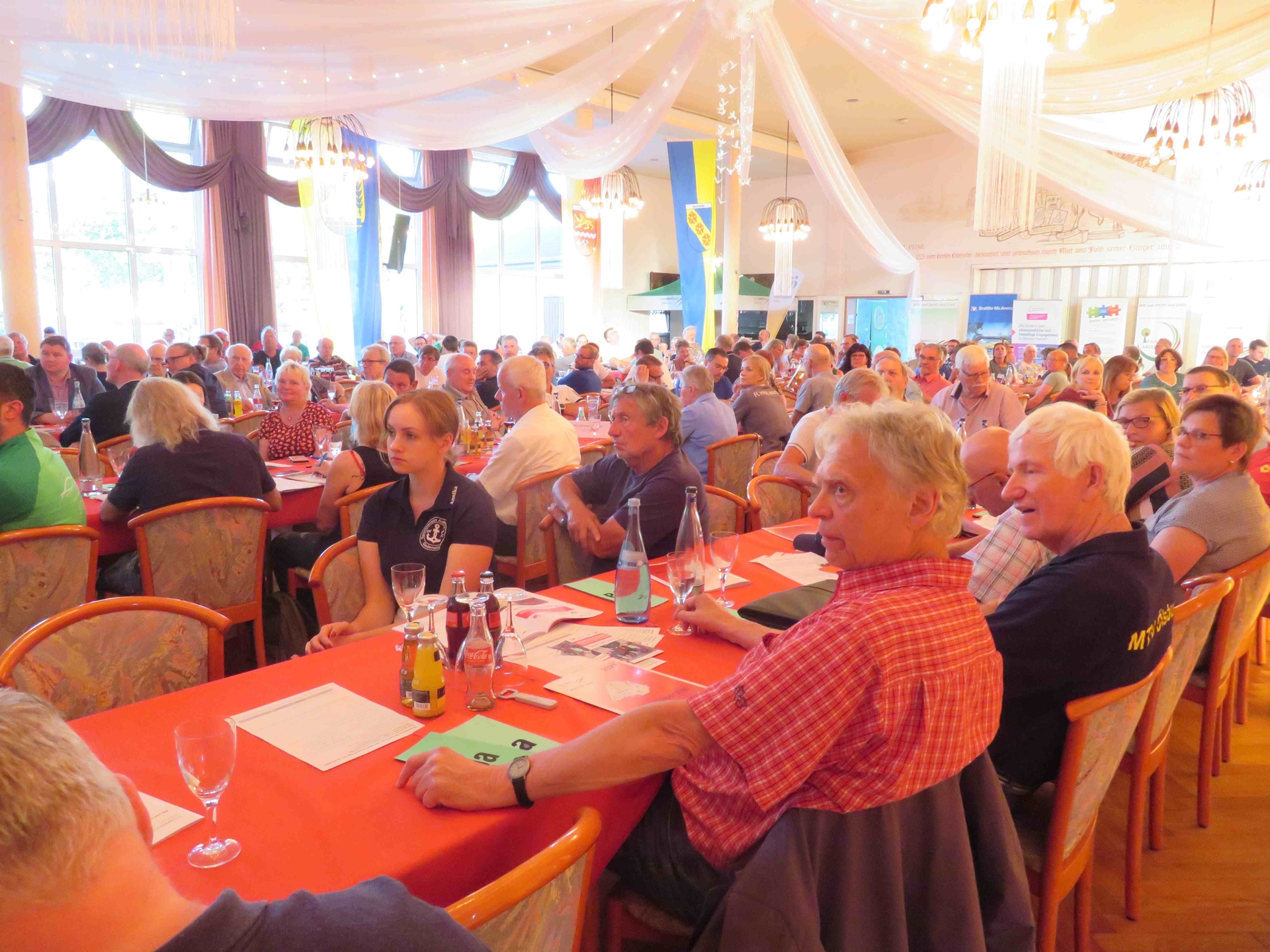 Bild: Bild-5-48 -KST-Plenum