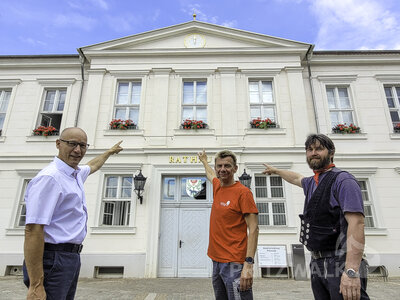 Foto des Albums: Die Rathausuhr tickt wieder