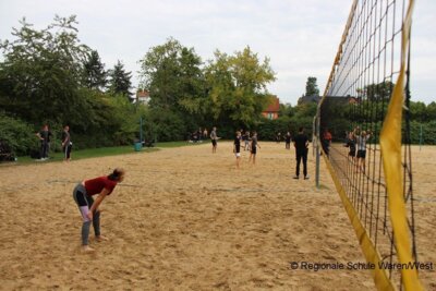 Foto des Albums: Großes Teilnehmerfeld und spannende Duelle im Sand