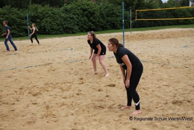 Foto des Albums: Großes Teilnehmerfeld und spannende Duelle im Sand