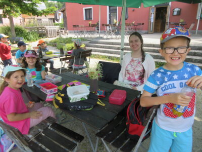 Foto des Albums: Ausflug Klassen 1/2a und 1/2c mit der tschechischen Partnerschule in den Geschichtspark Bärnau (14. 06. 2023)