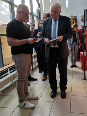 Bundespr&auml;sident Steinmeier im Museum in Senftenberg  (Bild vergr&ouml;&szlig;ern)