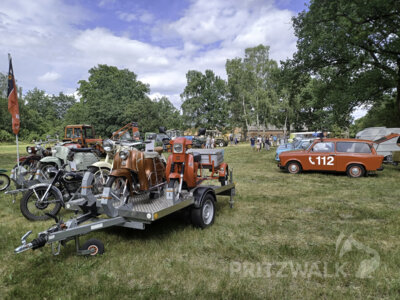 Foto des Albums: Trabis und Trecker in Sarnow