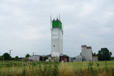 Gut sichtbar - Weetzen  (Bild vergr&ouml;&szlig;ern)
