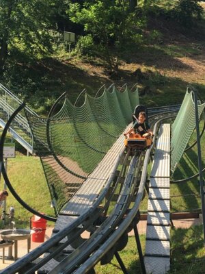Foto des Albums: Abschluss Klasse 4a Rodelbahn