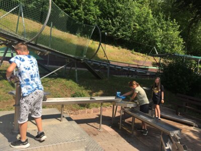 Foto des Albums: Abschluss Klasse 4a Rodelbahn