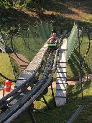 Foto des Albums: Abschluss Klasse 4a Rodelbahn