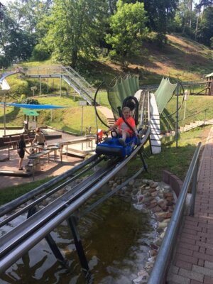 Foto des Albums: Abschluss Klasse 4a Rodelbahn