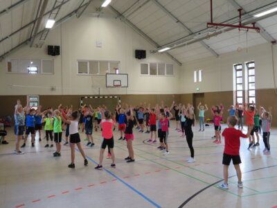 Erw&auml;rmung 1. und 2. Klassen 