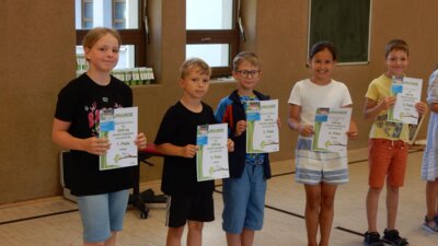 Foto des Albums: Abschlussfeier zum letzten Schultag