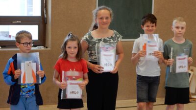 Foto des Albums: Abschlussfeier zum letzten Schultag