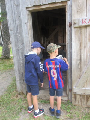 Foto des Albums: Tröstauer Kinder in Grassemann mit Naturparkrangern (14. 07. 2023)