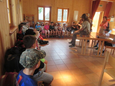 Foto des Albums: Tröstauer Kinder in Grassemann mit Naturparkrangern (14. 07. 2023)