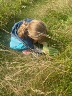 Foto des Albums: Tröstauer Kinder in Grassemann mit Naturparkrangern (14. 07. 2023)