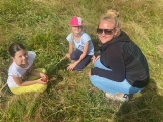 Foto des Albums: Tröstauer Kinder in Grassemann mit Naturparkrangern (14. 07. 2023)