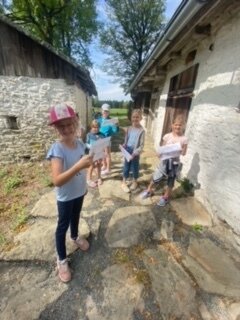 Foto des Albums: Tröstauer Kinder in Grassemann mit Naturparkrangern (14. 07. 2023)