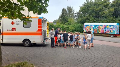 Foto des Albums: Besuch Rettungswagen