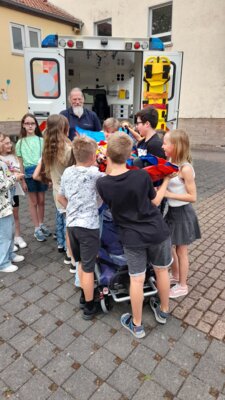 Foto des Albums: Besuch Rettungswagen