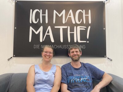 Foto des Albums: Mathematik-Leistungskurse der MSS 12 besuchen Mathe-Ausstellung in Mainz (17.07.2023)