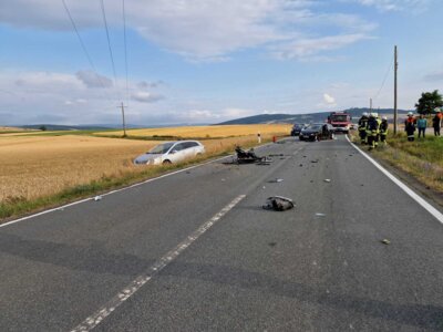 Foto des Albums: THL 3 - VU, 1 oder 2 PKW, Person eingeklemmt
