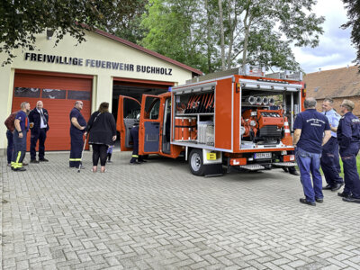 Foto des Albums: Buchholzer Feuerwehr bekam ein neues Einsatzfahrzeug