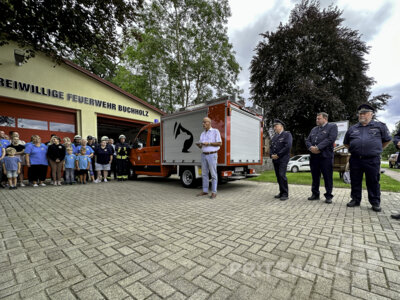 Foto des Albums: Buchholzer Feuerwehr bekam ein neues Einsatzfahrzeug