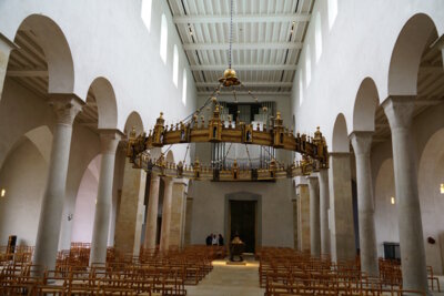 Heziloleuchter Hildesheimer Dom  (Bild vergr&ouml;&szlig;ern)