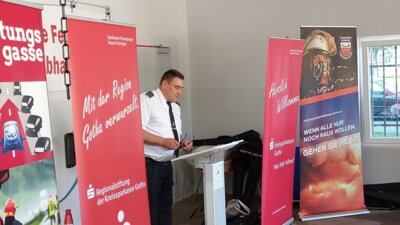 Foto des Albums: Kreisfeuerwehrverband stellt neue Löschdecken vor