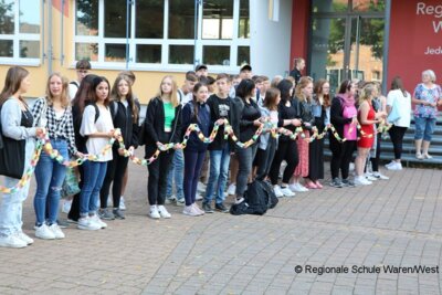 Foto des Albums: Schulabschluss 2022/23 an der Regionalen Schule Waren/West mal anders