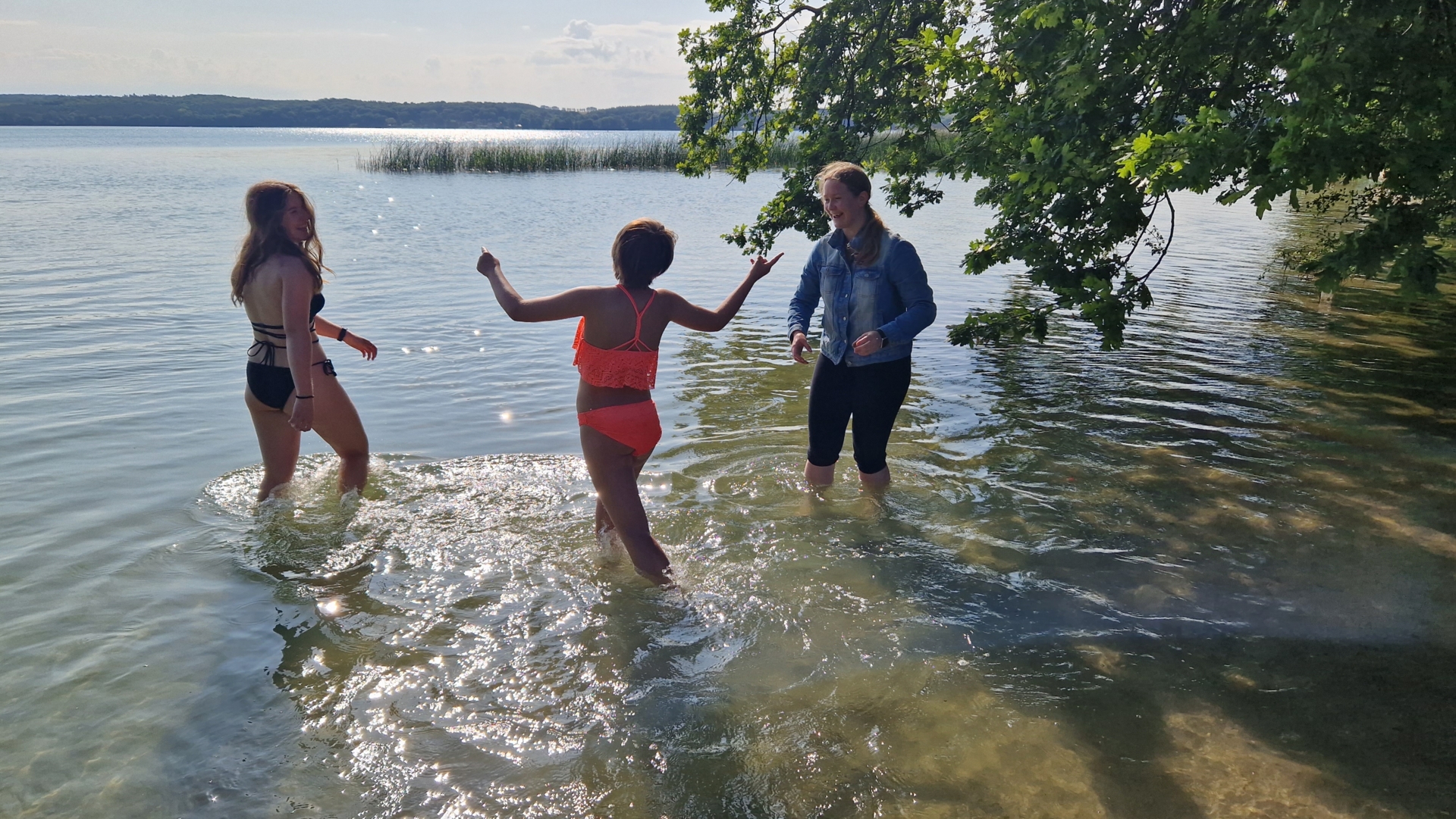Bild: Kurze Abkühlung im Tollensesee