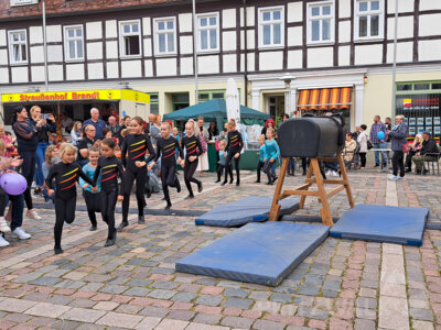 Foto des Albums: Herbstleuchten 2023 - die Stadt war voller Menschen