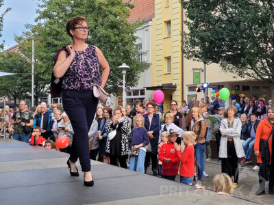 Foto des Albums: Herbstleuchten 2023 - die Stadt war voller Menschen