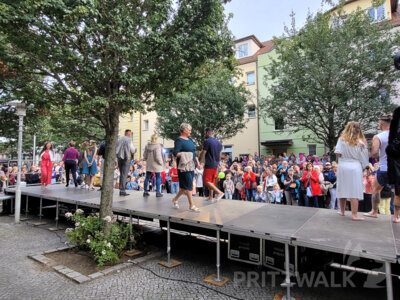 Foto des Albums: Herbstleuchten 2023 - die Stadt war voller Menschen