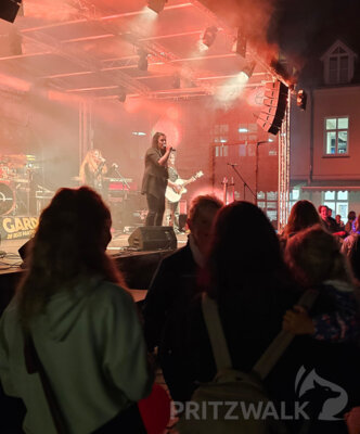 Foto des Albums: Fantasiewelt in zarten Farben am Rathaus