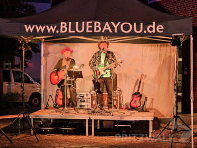 Foto des Albums: Fantasiewelt in zarten Farben am Rathaus