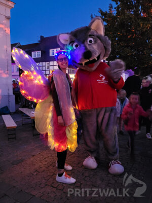 Foto des Albums: Fantasiewelt in zarten Farben am Rathaus