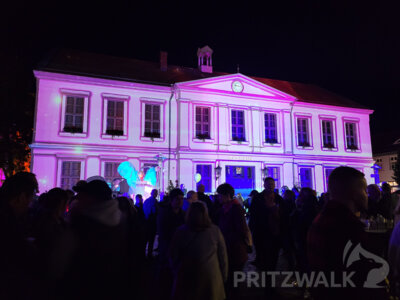 Foto des Albums: Fantasiewelt in zarten Farben am Rathaus