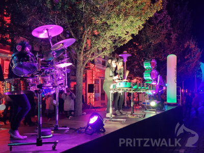 Foto des Albums: Fantasiewelt in zarten Farben am Rathaus