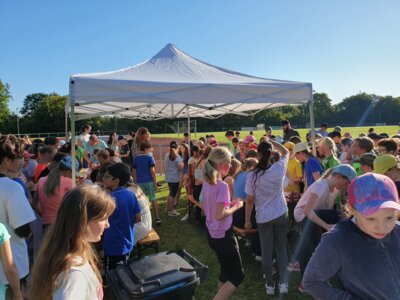 Foto des Albums: RUN HEALTHY Spendenlauf auf dem Sportplatz des TSV Kirchdorf (HAG)... (08. 09. 2023)