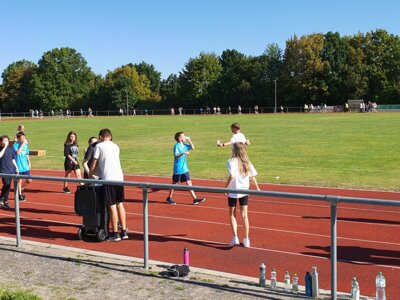 Foto des Albums: RUN HEALTHY Spendenlauf auf dem Sportplatz des TSV Kirchdorf (HAG)... (08. 09. 2023)