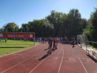 Foto des Albums: RUN HEALTHY Spendenlauf auf dem Sportplatz des TSV Kirchdorf (HAG)... (08. 09. 2023)