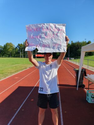 Foto des Albums: RUN HEALTHY Spendenlauf auf dem Sportplatz des TSV Kirchdorf (TSV) ... (08. 09. 2023)