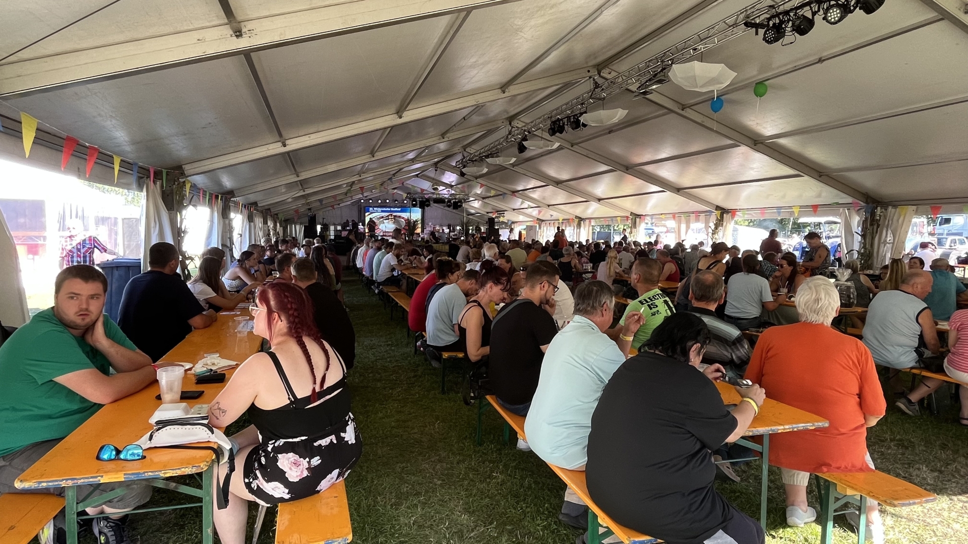Bild: Festzelt