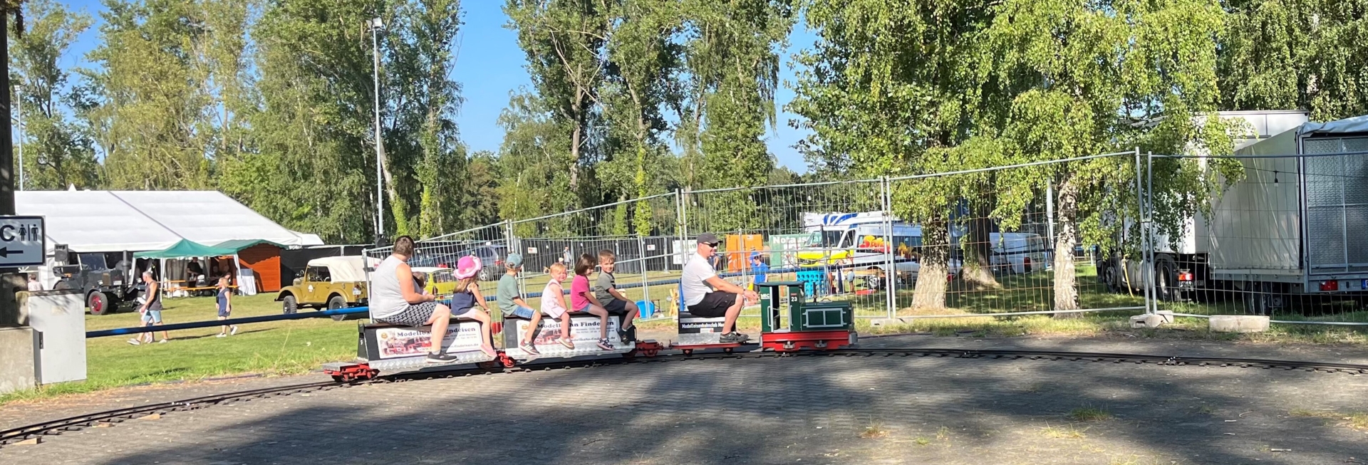 Bild: Eine Fahrt mit der Kindereisenbahn machte Spaß.